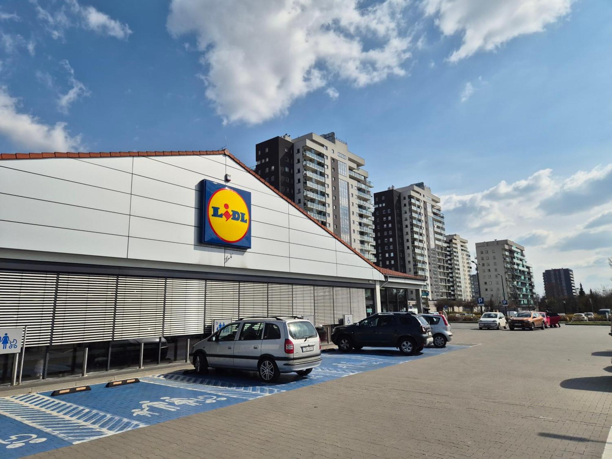 קטוביץ Apartament Wsrod 1000Cy Swiatel - Z Parkingiem W Hali Garazowej- Duzy Balkon Z Lezakami - Piekny Widok Noca Na Panorame Tysiaclecia מראה חיצוני תמונה