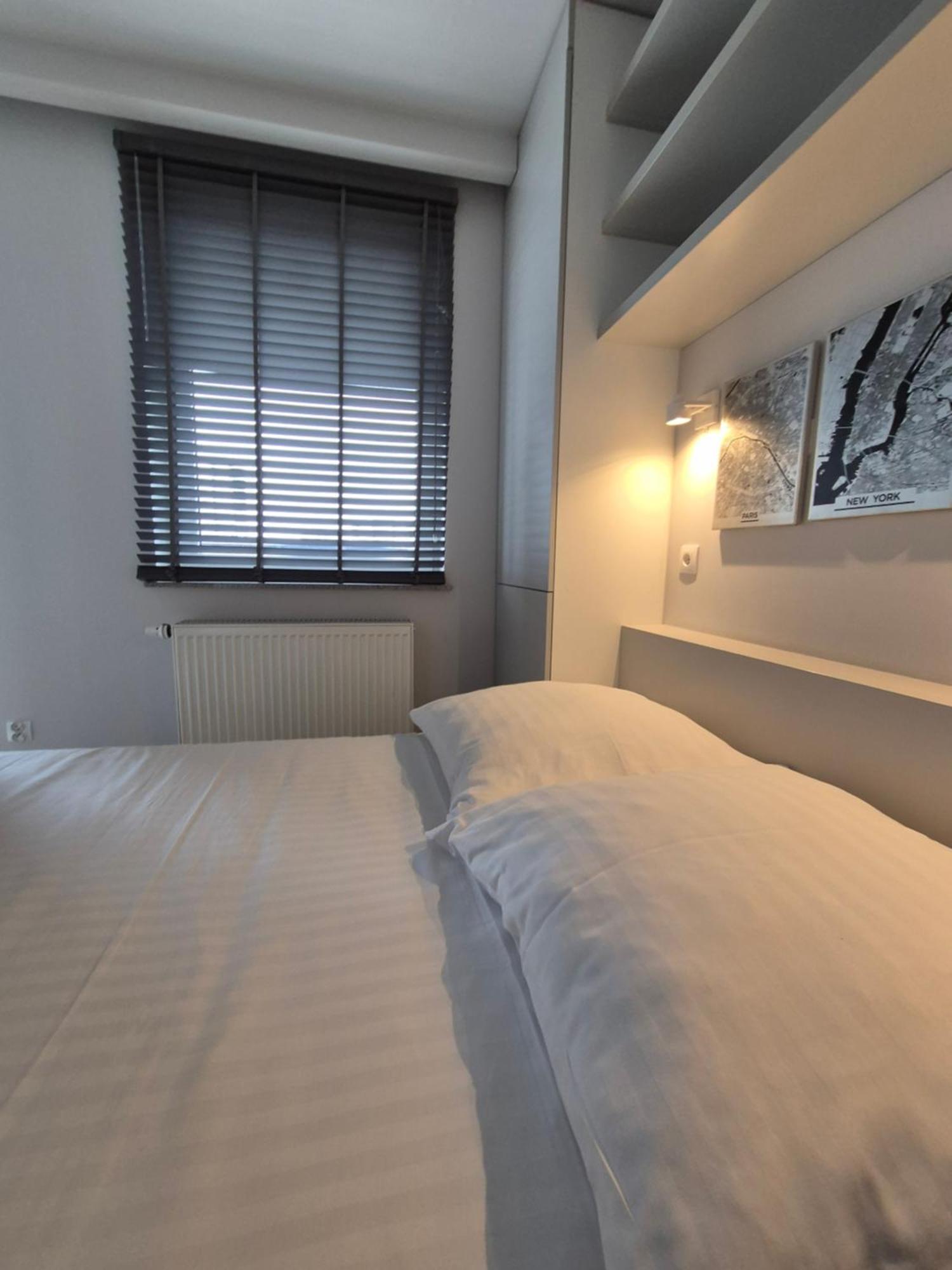 קטוביץ Apartament Wsrod 1000Cy Swiatel - Z Parkingiem W Hali Garazowej- Duzy Balkon Z Lezakami - Piekny Widok Noca Na Panorame Tysiaclecia מראה חיצוני תמונה