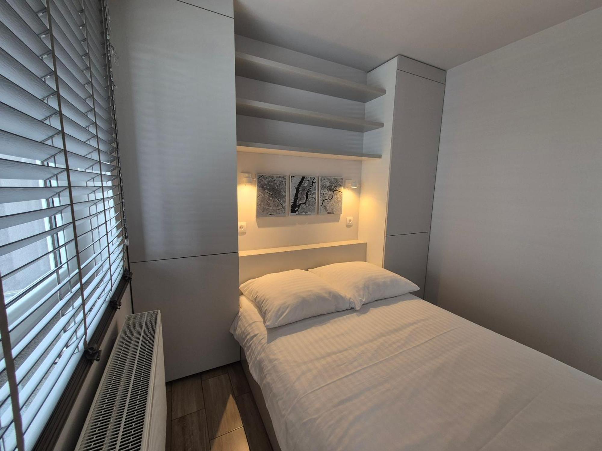 קטוביץ Apartament Wsrod 1000Cy Swiatel - Z Parkingiem W Hali Garazowej- Duzy Balkon Z Lezakami - Piekny Widok Noca Na Panorame Tysiaclecia מראה חיצוני תמונה